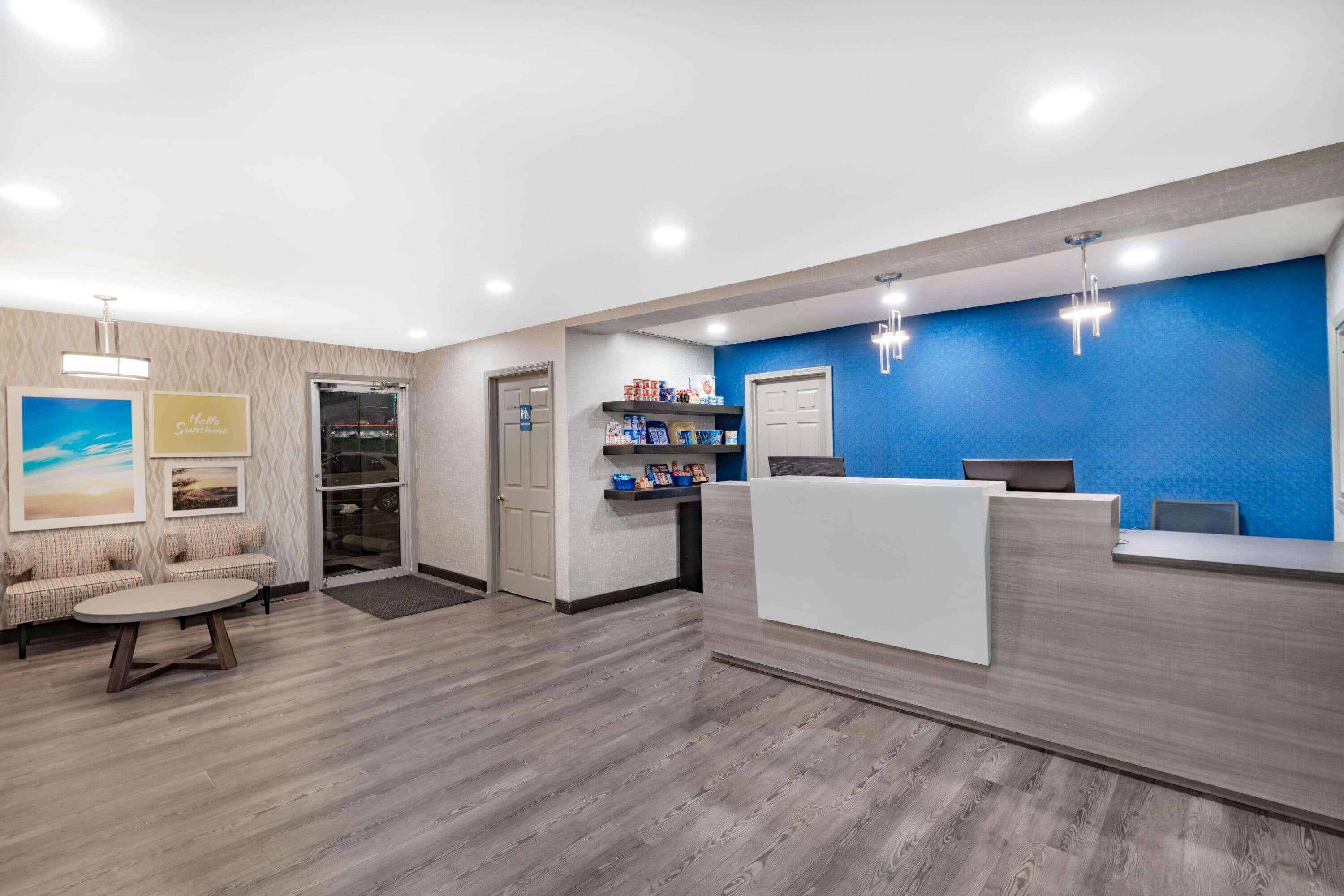 Days Inn By Wyndham Кууквил Екстериор снимка